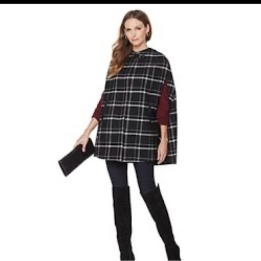 G by Giuliana Black and White Plaid Cape